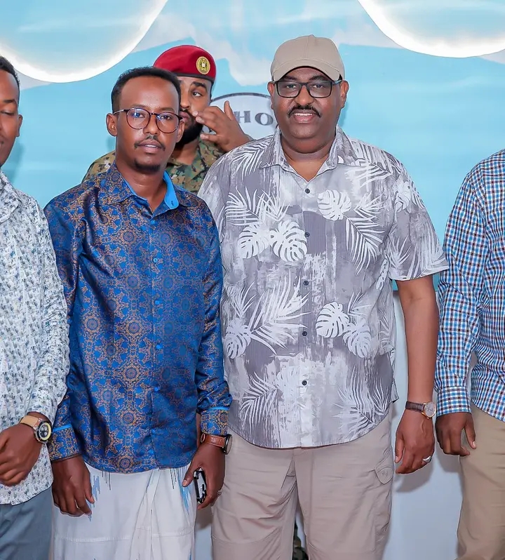 Puntland President Visits Key Public Places in Bosaso to Engage with Citizens and Promote Security Efforts