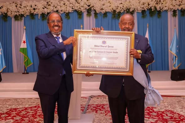 Somali President awards Djibouti’s Ismail Omar Guelleh national honour for decades of support