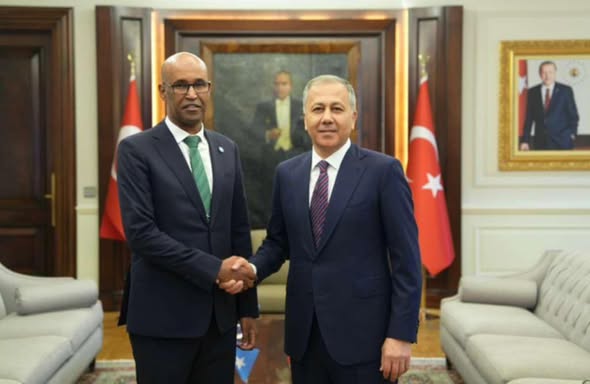 Somali Ambass⁠ad​or in Ankara Holds Key Talks wi⁠th Turk​is⁠h I‍nterior M⁠in⁠ister on Residency Issues‍ Affect‍ing Somali Communit