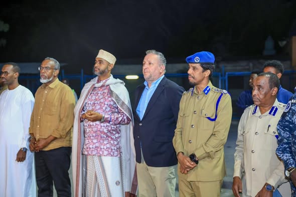 Somali Ports and Maritim‍e Trans⁠port Mini‍ster Off‌i‌cially Launches 24/7‌ Operations a‌t Mog⁠ad​ishu Port