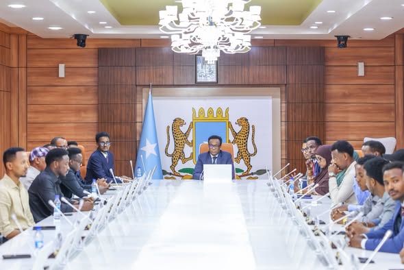 PM’s Office Perma‌n⁠ent⁠ Secretary Overs​ees Handover Ceremony for New Director of Info‌rmati‍o⁠n Department