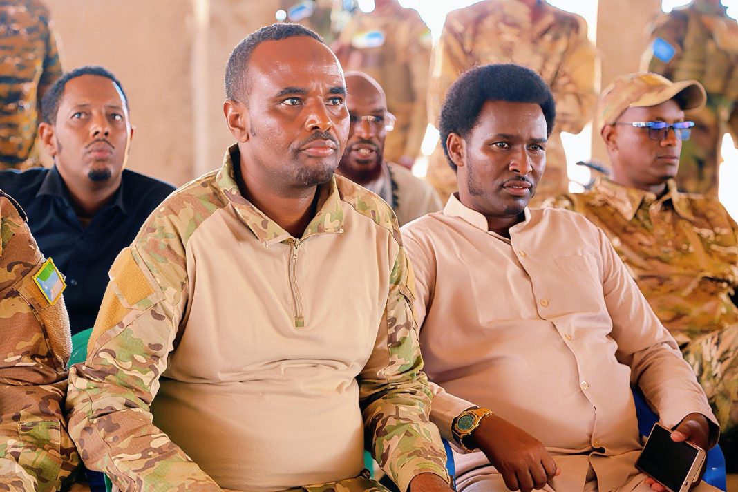 Jubbaland interior minister visits state Darawiish training camp