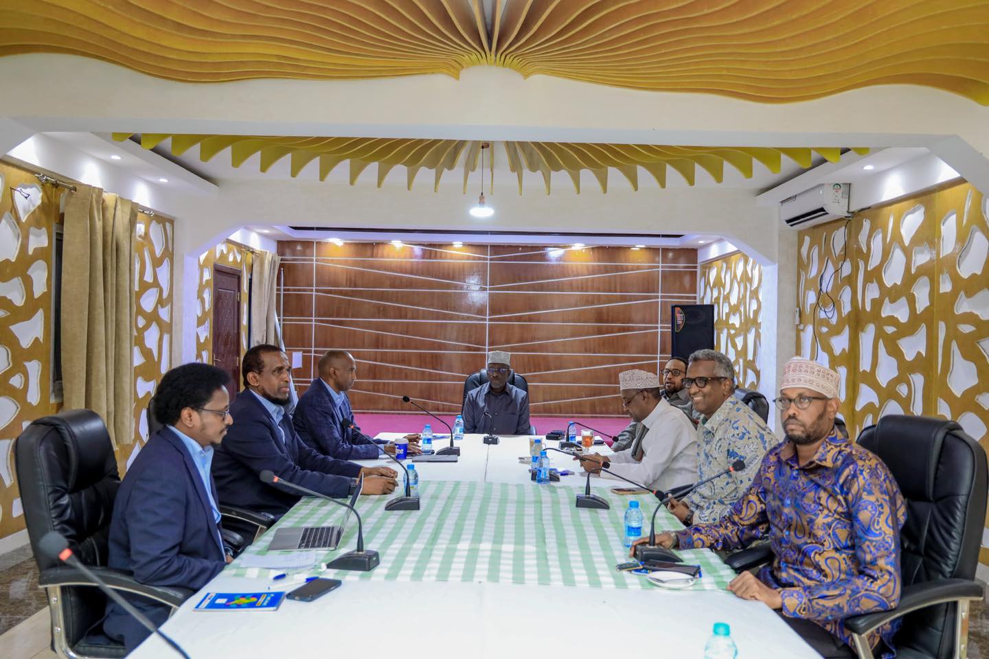 Maxaa looga hadlay kulanka xalay ee Madasha Mucaaradka?