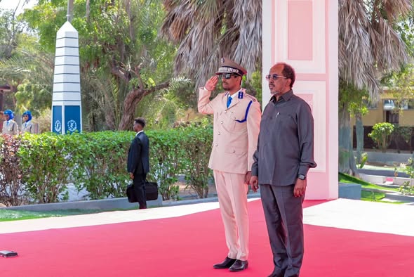 President Mohamud commends the Somali Police Force for protecting lives and property.
