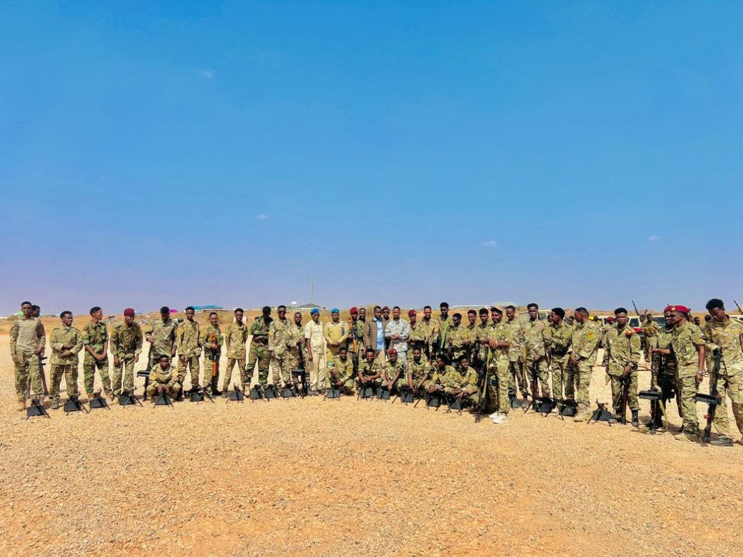 Doolow Commissioner Closes Commando Training for Jubbaland Darawiish Forces