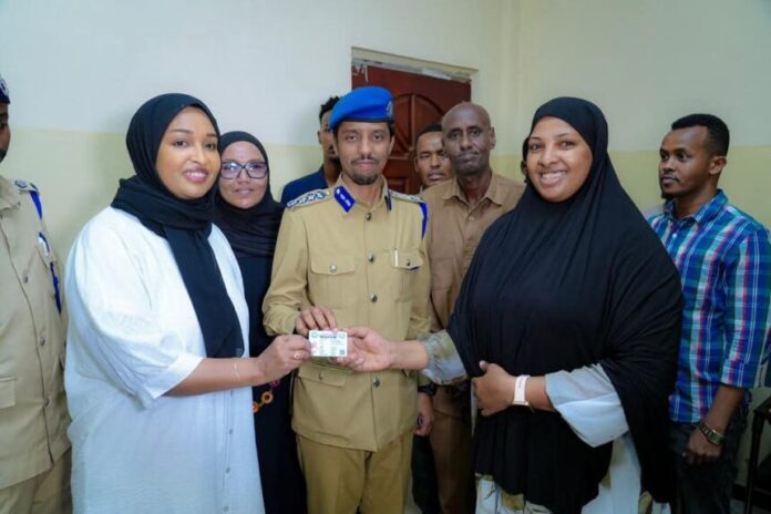 Family and Human Rights Minister receives voter card in Shangani, urges public participation in local council elections