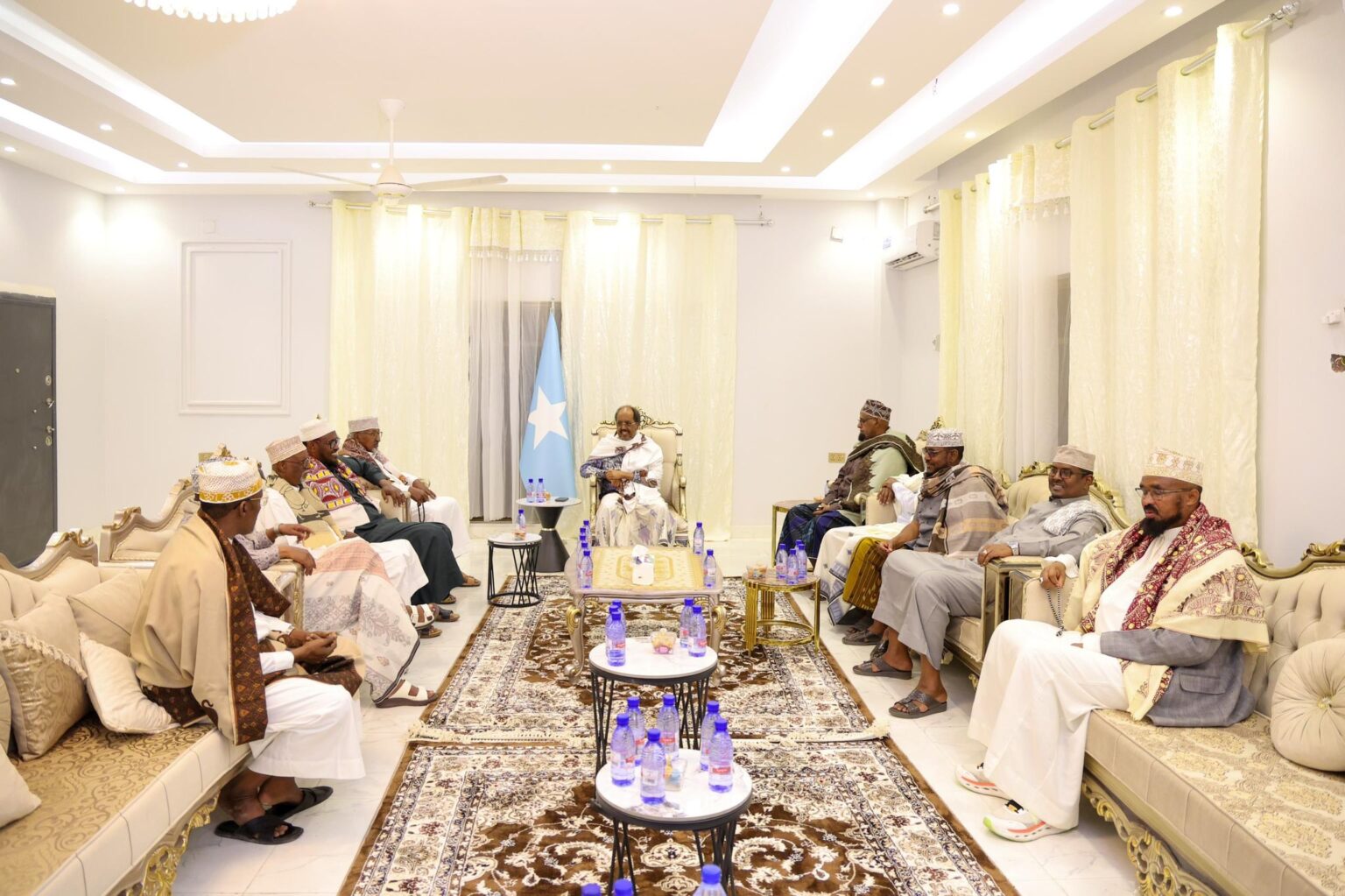 MW Xasan Sheekh oo kulan la qaatay Odayaasha Dhaqanka ee maamulka Waqooyi Bari.