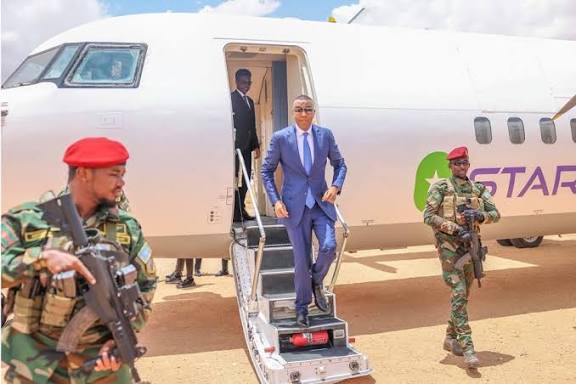 RW Xamsa iyo Wafuud Kale oo Maanta Tagaya Laascaanood