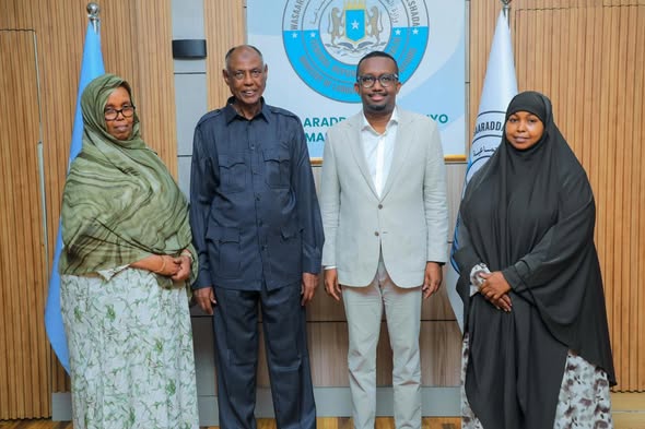 Somalia’s labour minister meets FESTU leaders to boost social dialogue