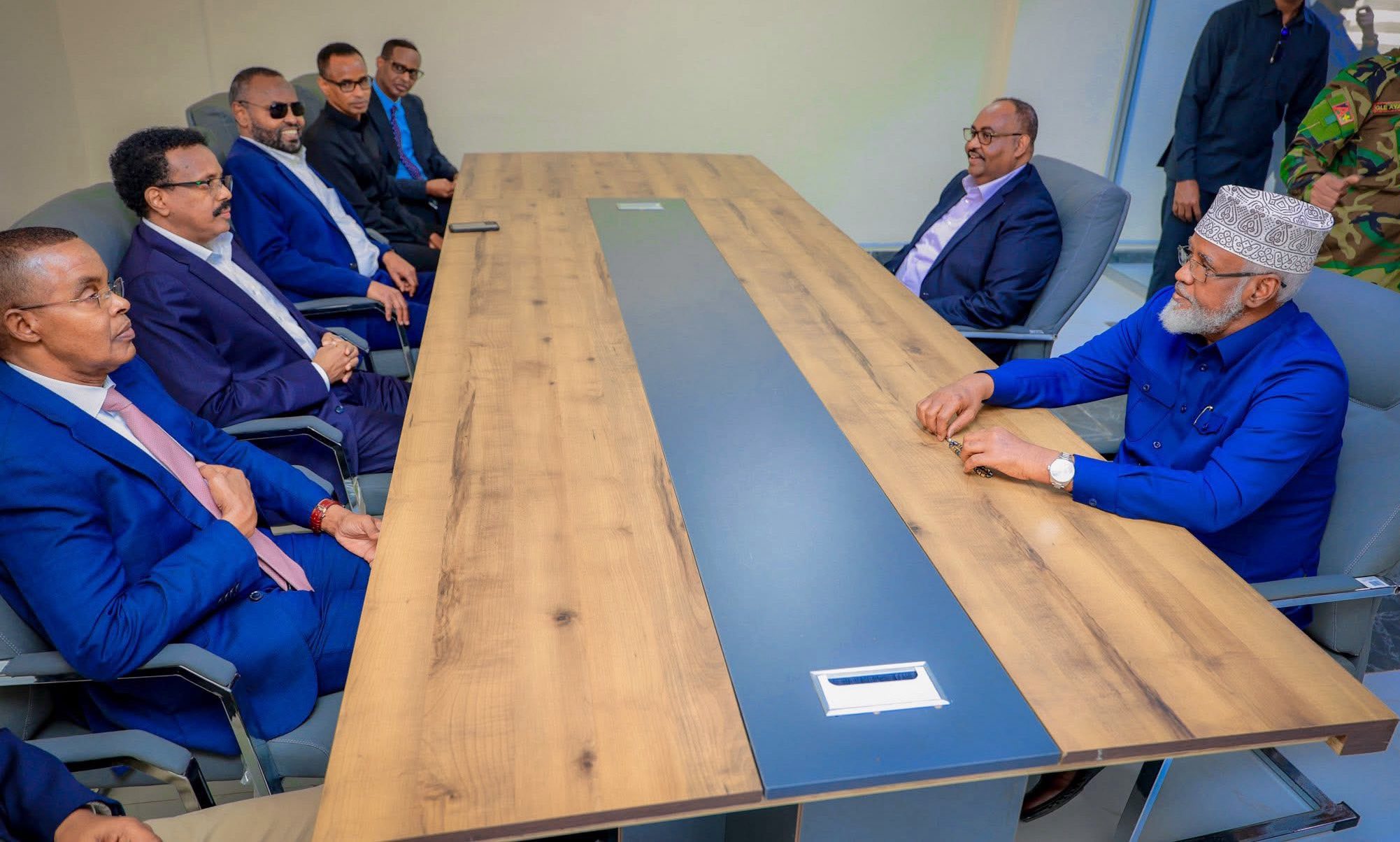 Former President Farmaajo meets with the leaders of Puntland and Jubbaland in Mogadishu.