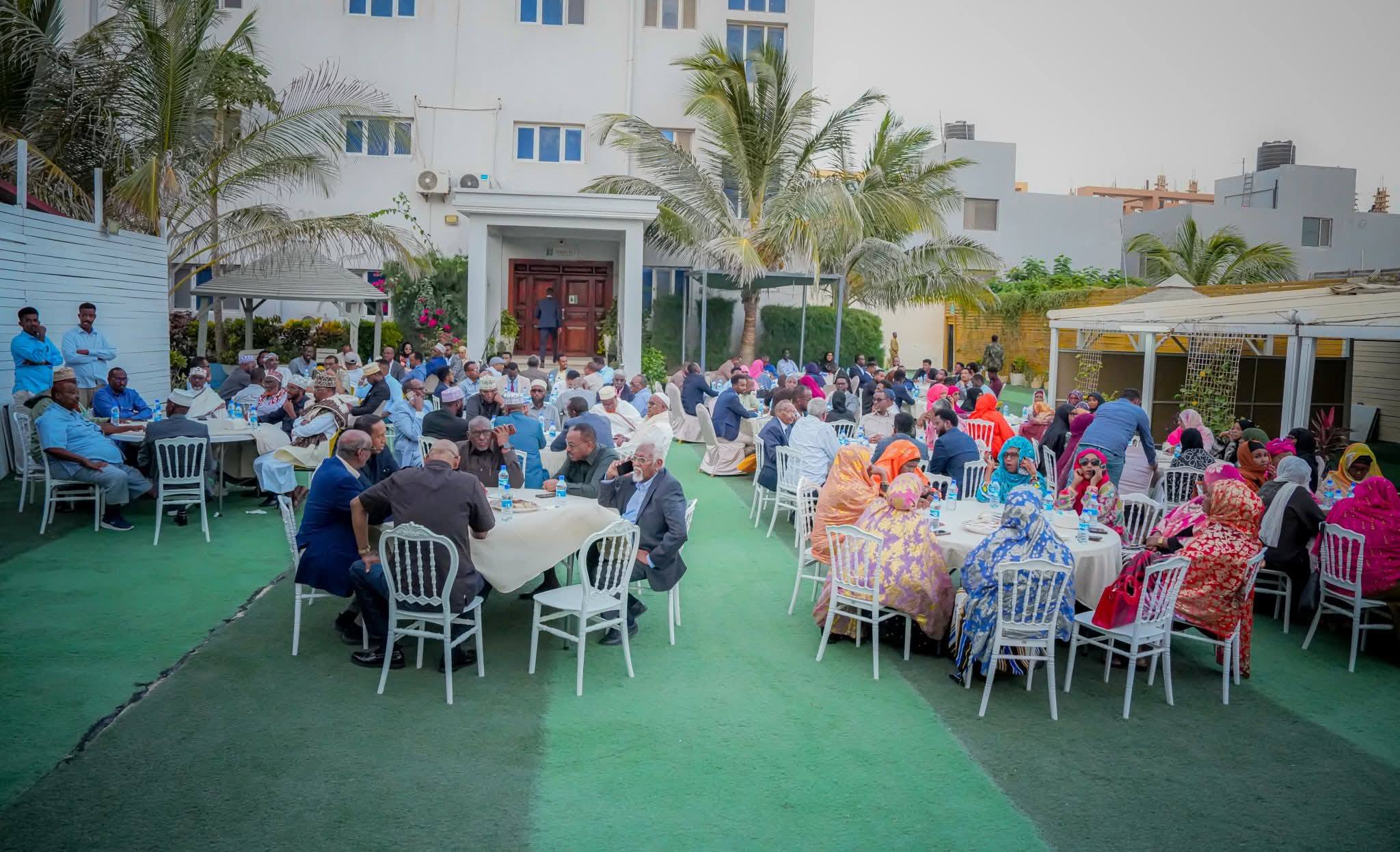 Said Deni meets Banadir elders to discuss political tensions