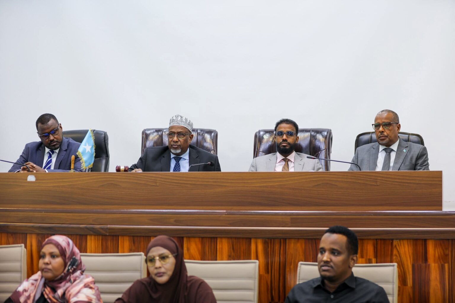 Baarlamaanka oo maanta loo qeybinayo cutubyadii ugu dambeeyay ee Dastuurka