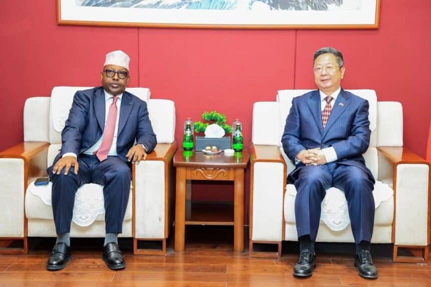 Wasiir Fiqi oo Xoojinta Iskaashiga Kala Hadlay Safiirka Shiinaha