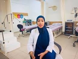 Dhakhaatiir Ka Digay Cudurrada Faafa.