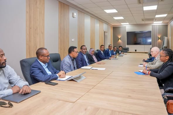 Somalia’s immigration agency updates UNSOS on electronic travel authorization system, border security, and un staff visas