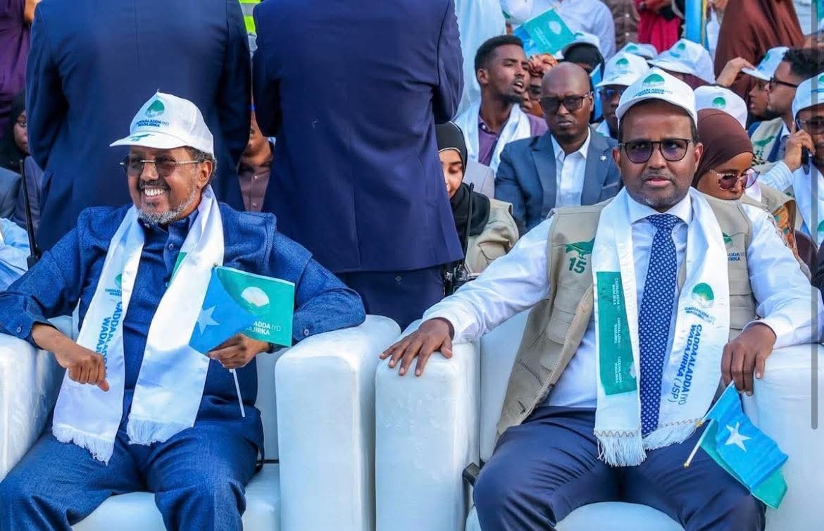 Xildhibaan Odowaa oo iska casilay JSP, eedeymo culusna u jeediyay Xasan Sheekh