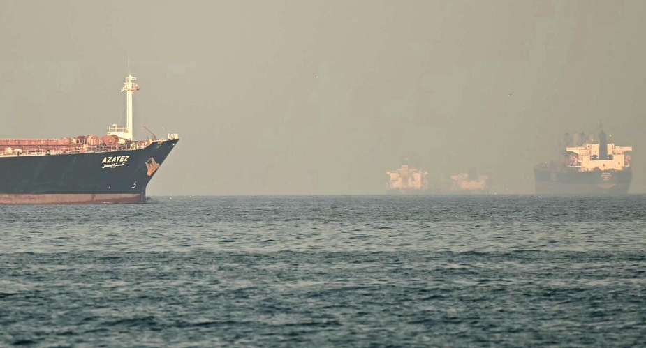 Trump oo UK iyo dalal kale ugu baaqay inay maraakiib u diraan Marinka Hormuz