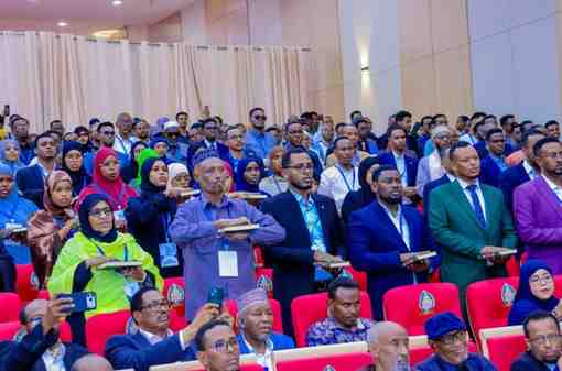 Mogadishu Swears In First Directly Elected Local Council After Historic One-Person, One-Vote Polls